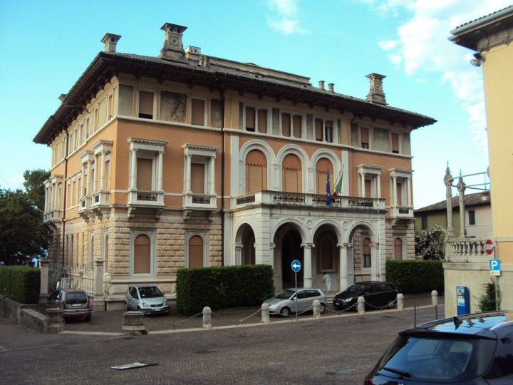 Palazzo Feltrinelli