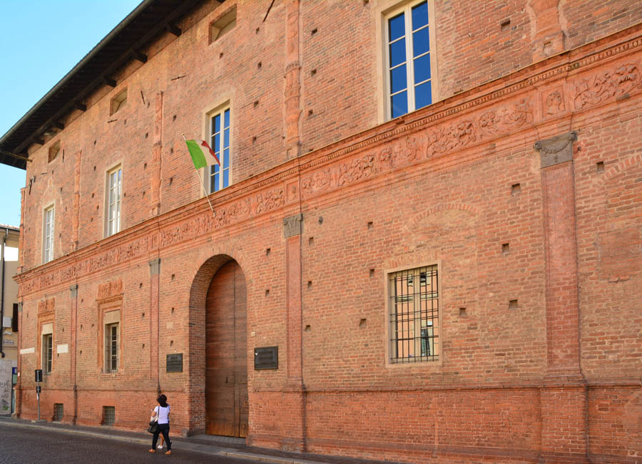Partito decorativo di palazzo Carminali Bottigella
