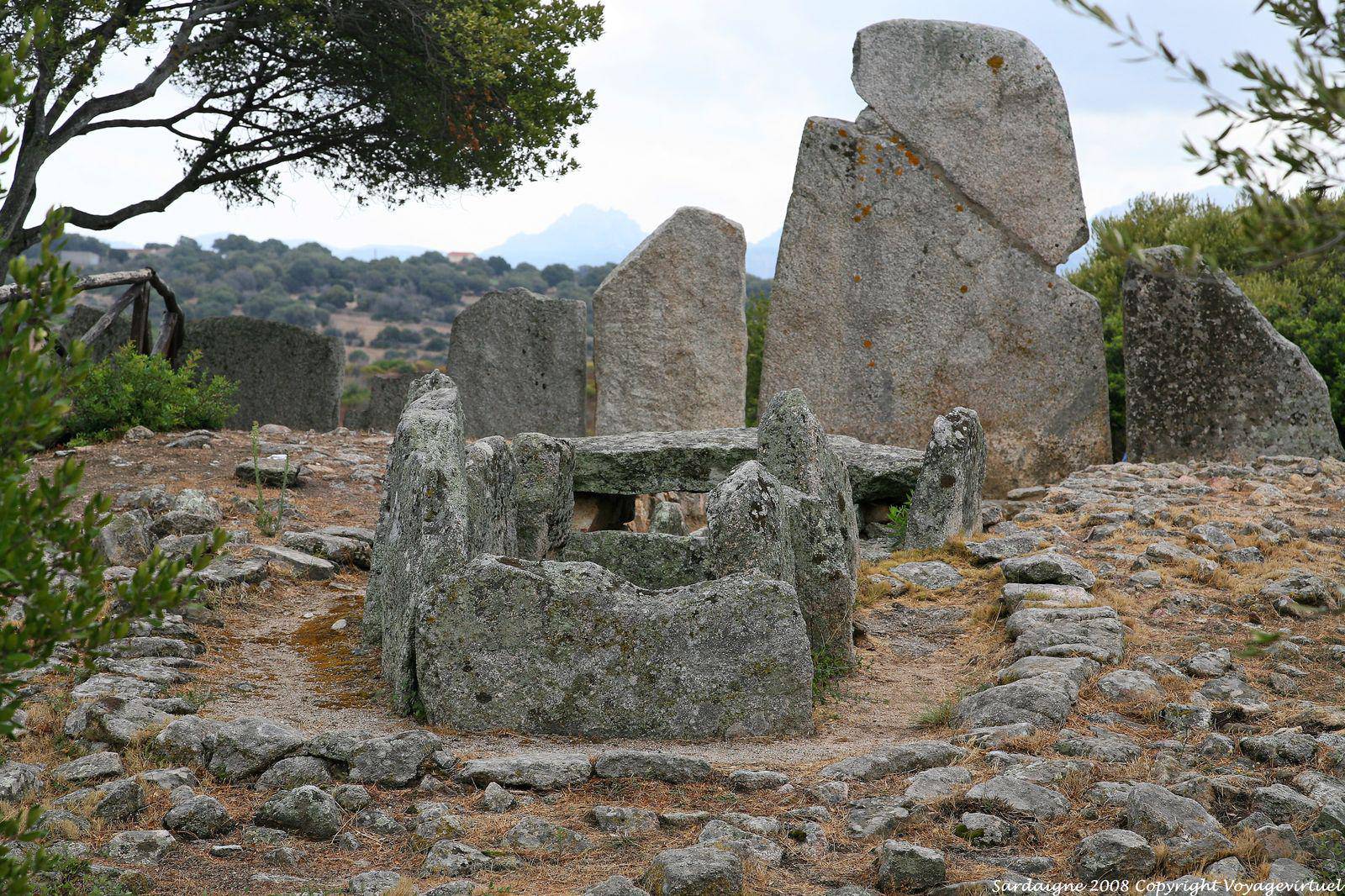 Tomba dei Giganti di Li Lolghi