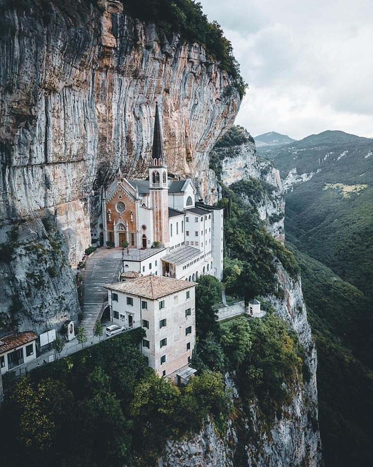 Santuario Madonna della Rocca