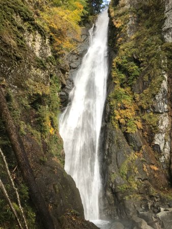 Abe Great Waterfall