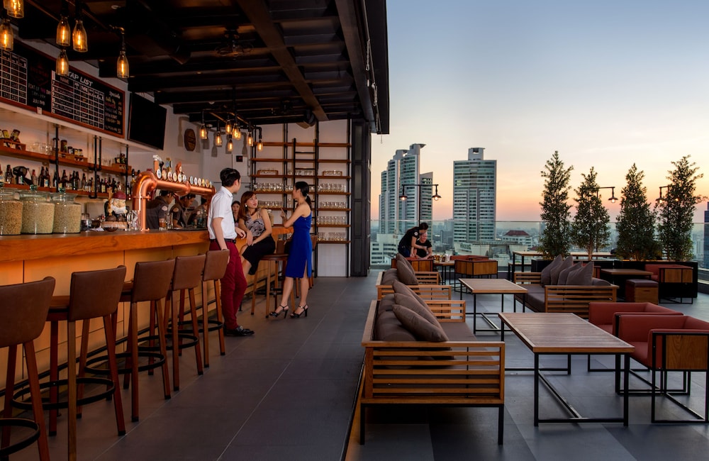 Brewski Rooftop Craft Beer Bar