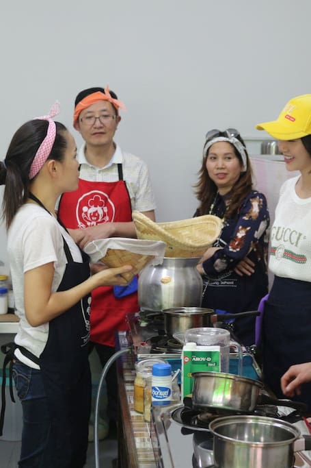 Yummy Tasty Thai Cooking School