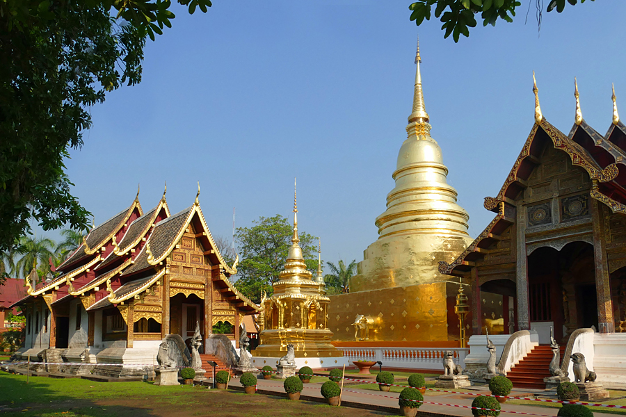 Wat Phra That Doi Kham (Temple of the Golden Mountain)