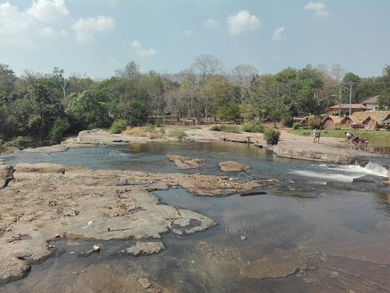 Poi Waterfall
