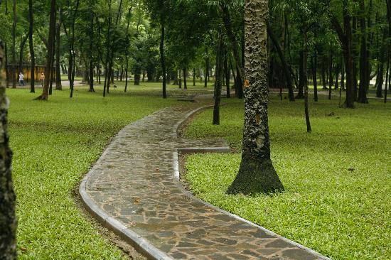 Botanical Gardens (Vuon Bach Thao)