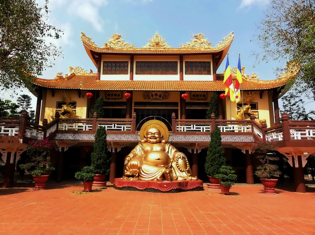 Phap Lam Pagoda