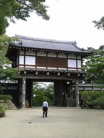 Kubota Castle Front Gate