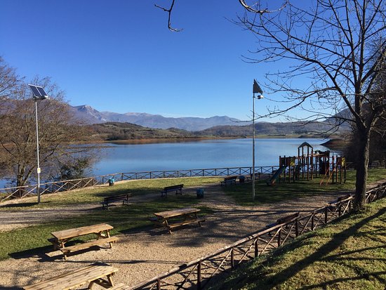 Lago di Canterno