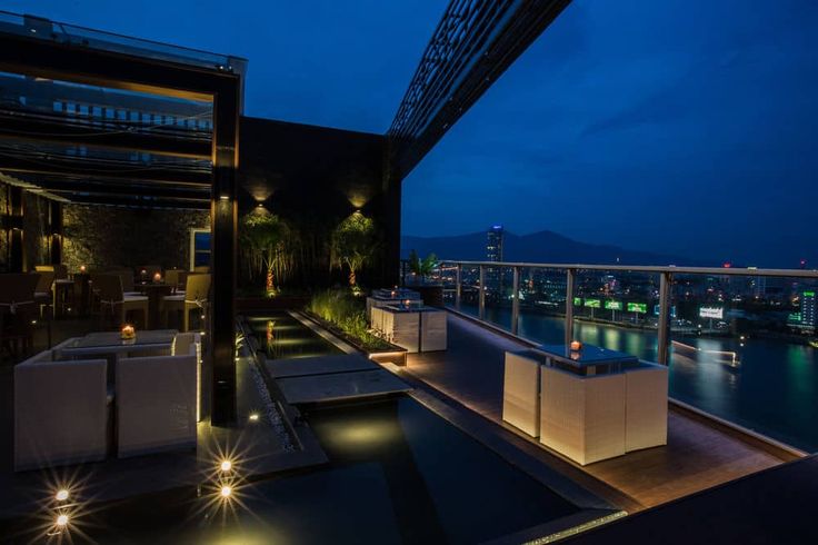 Marine Sky Bar