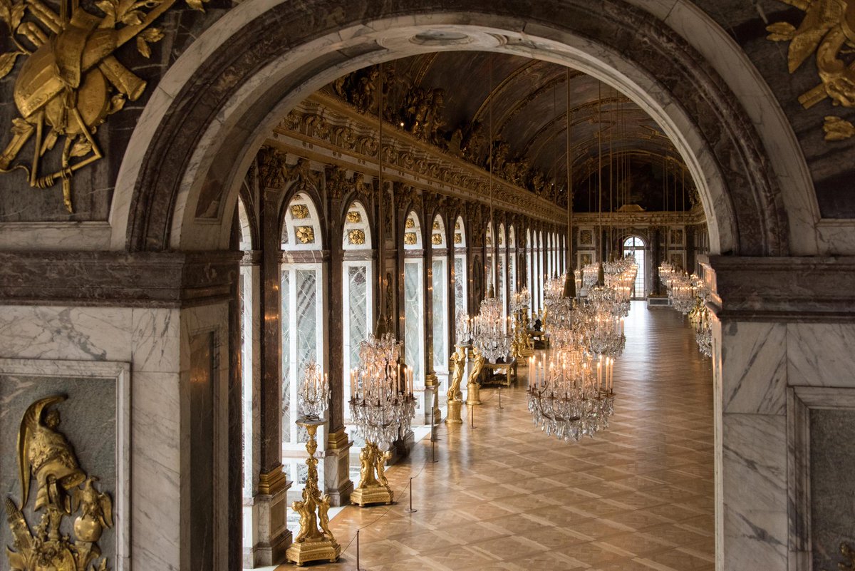 Ancient Mirror Exhibition Hall