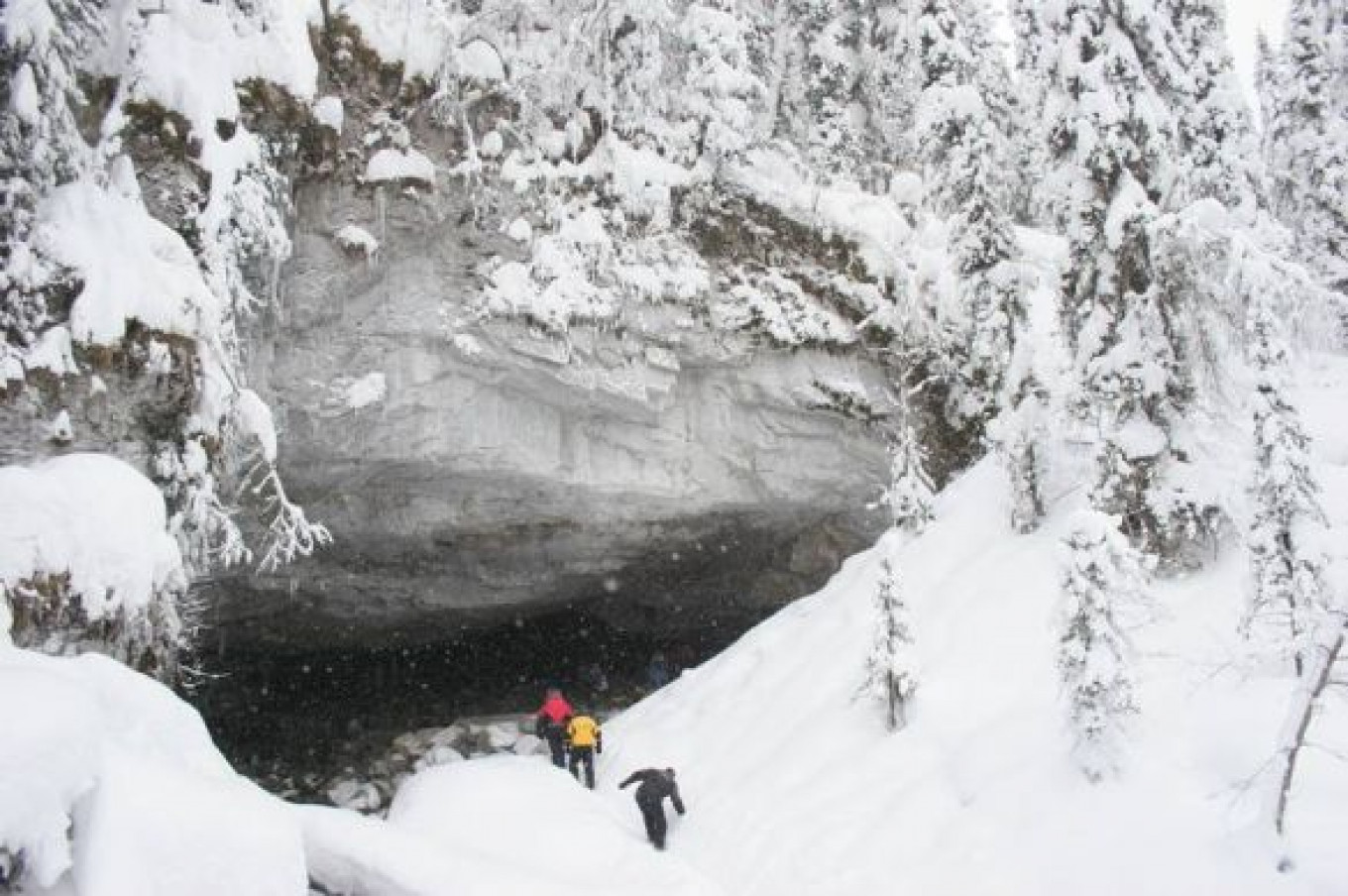 Snowman's Cave