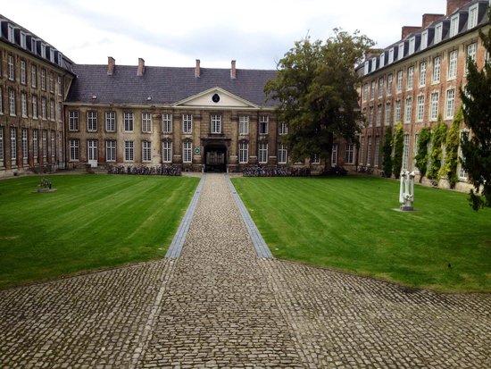 Pope College