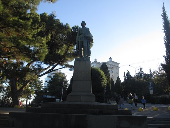 Monument to Gorkiy