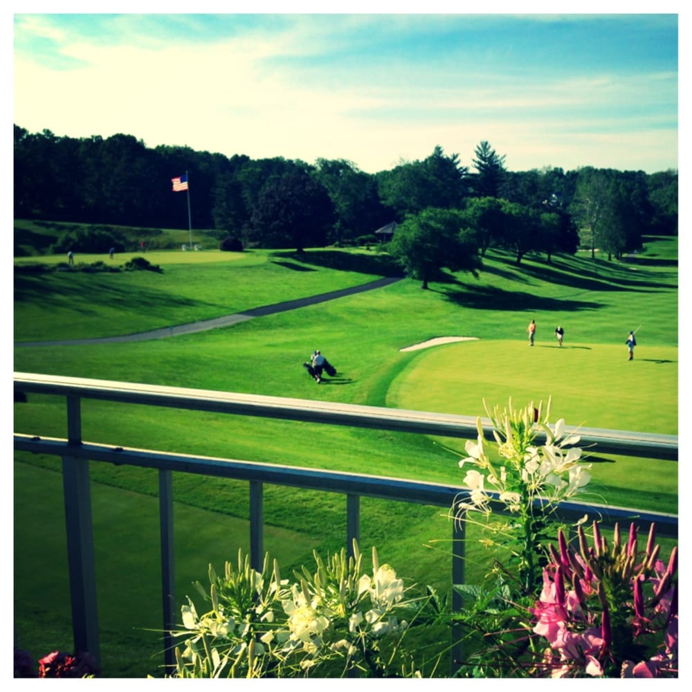 Yaezakura Country Club