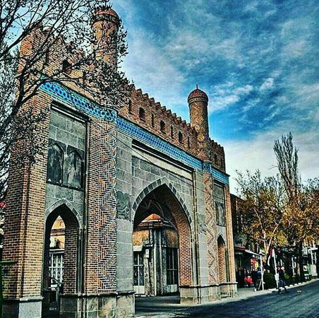 Tarbiat Street