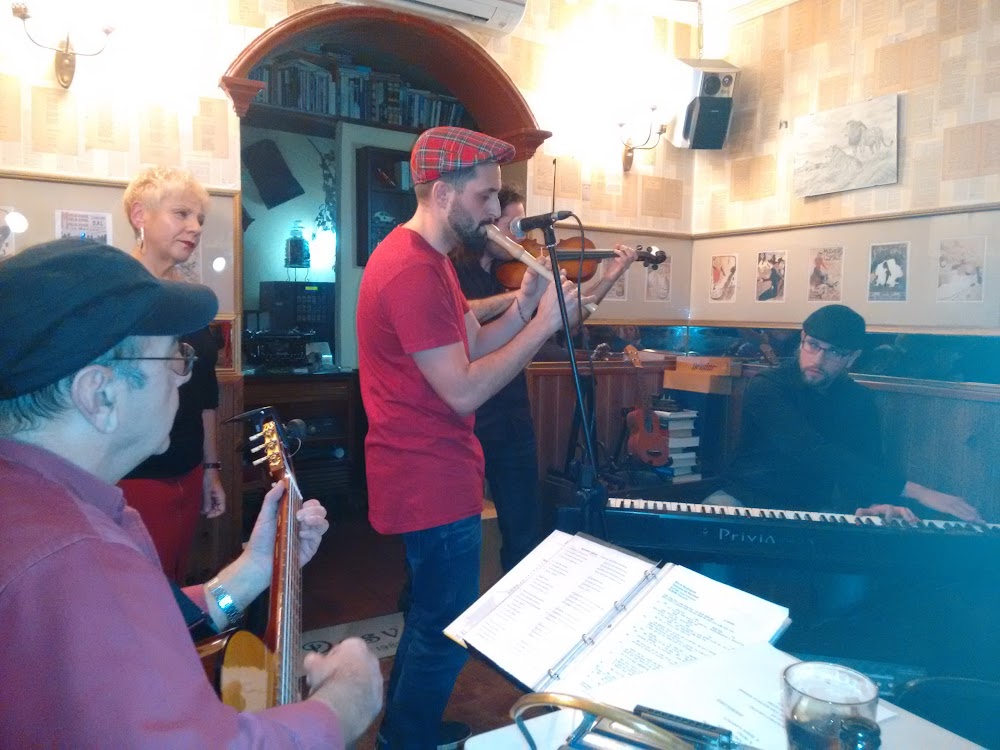 El Desvan . Cafetin