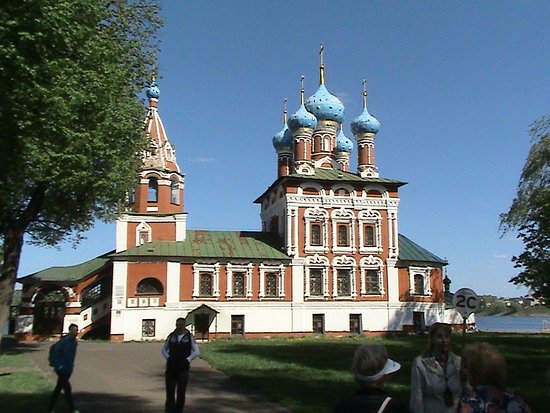 Church of Prince Dimitriy Na Pole