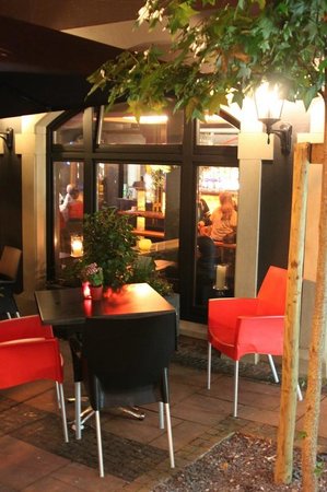 Cabana Lounge