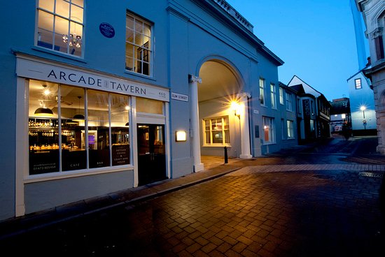 Arcade Street Tavern