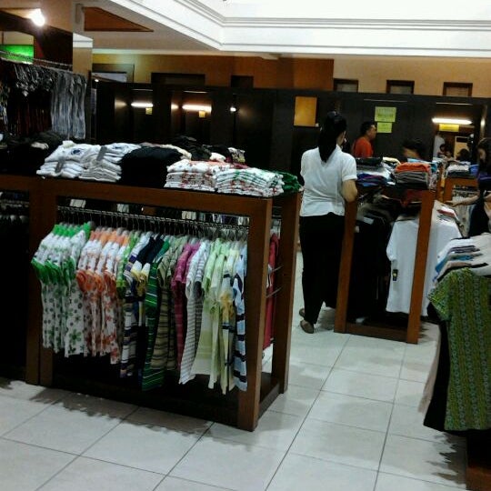 Summit Factory Outlet