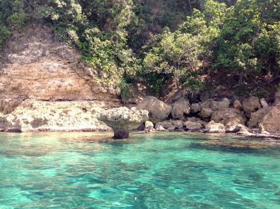 Haligi Beach