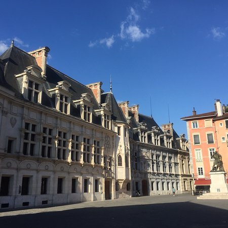 Ancien palais du Parlement