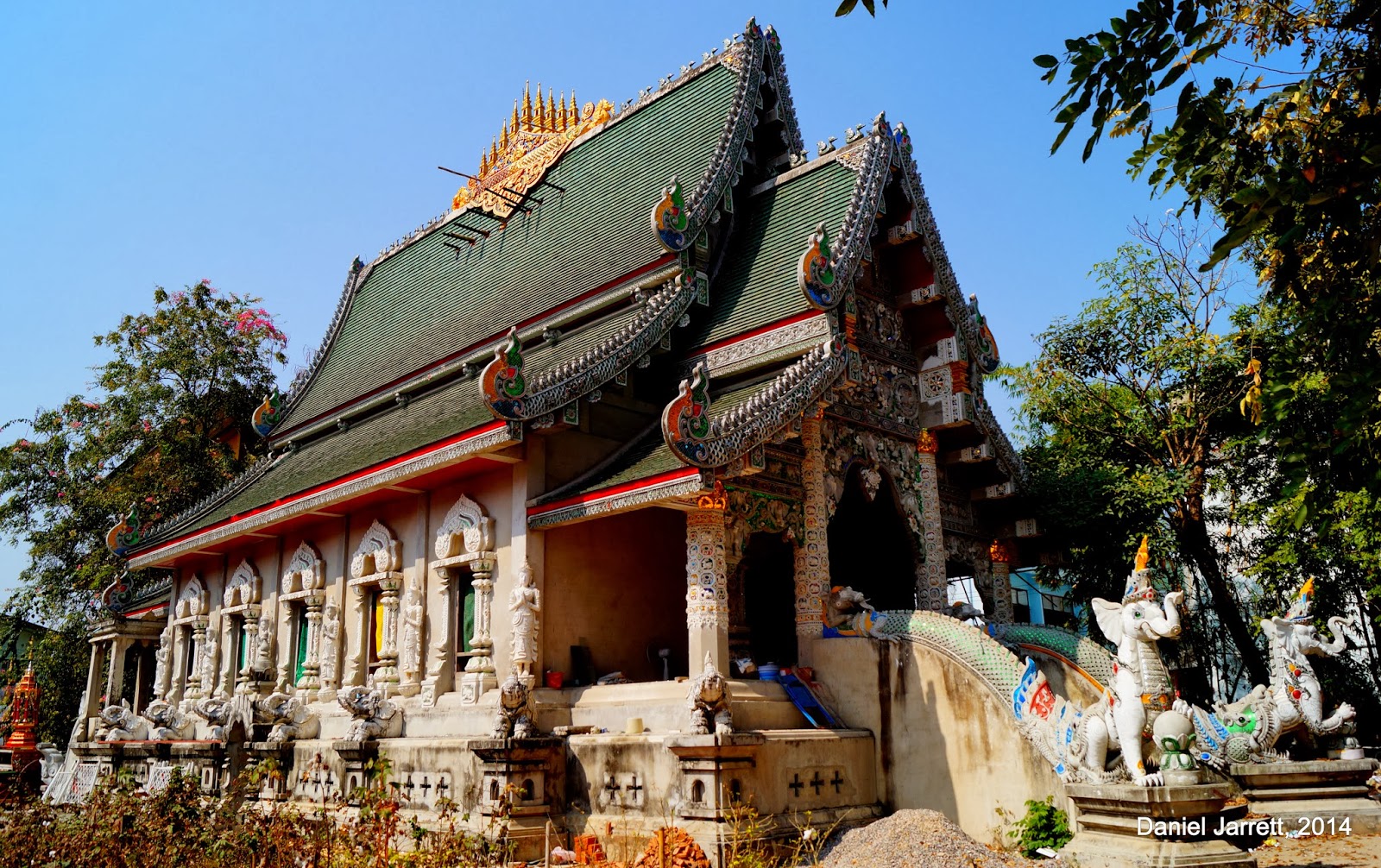 Wat Ming Muang