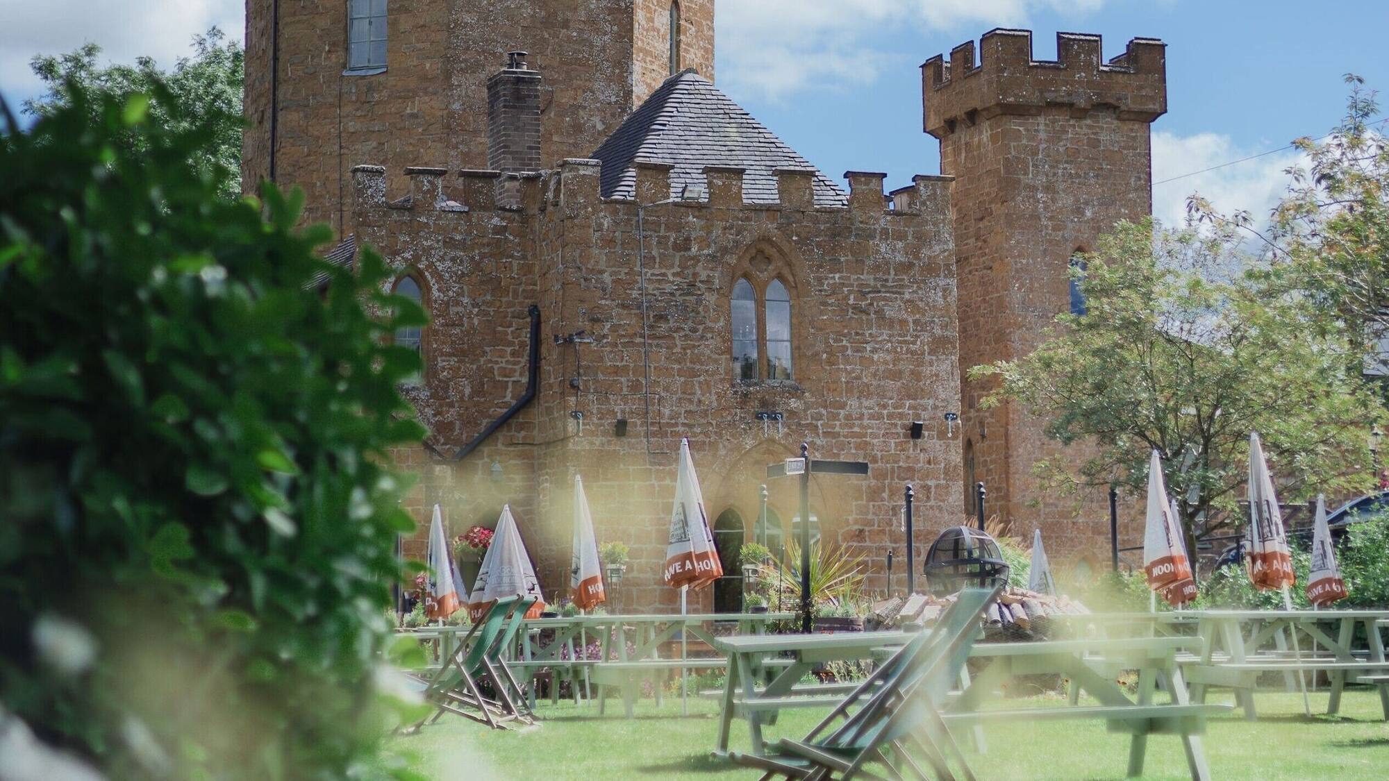 Castle Cars
