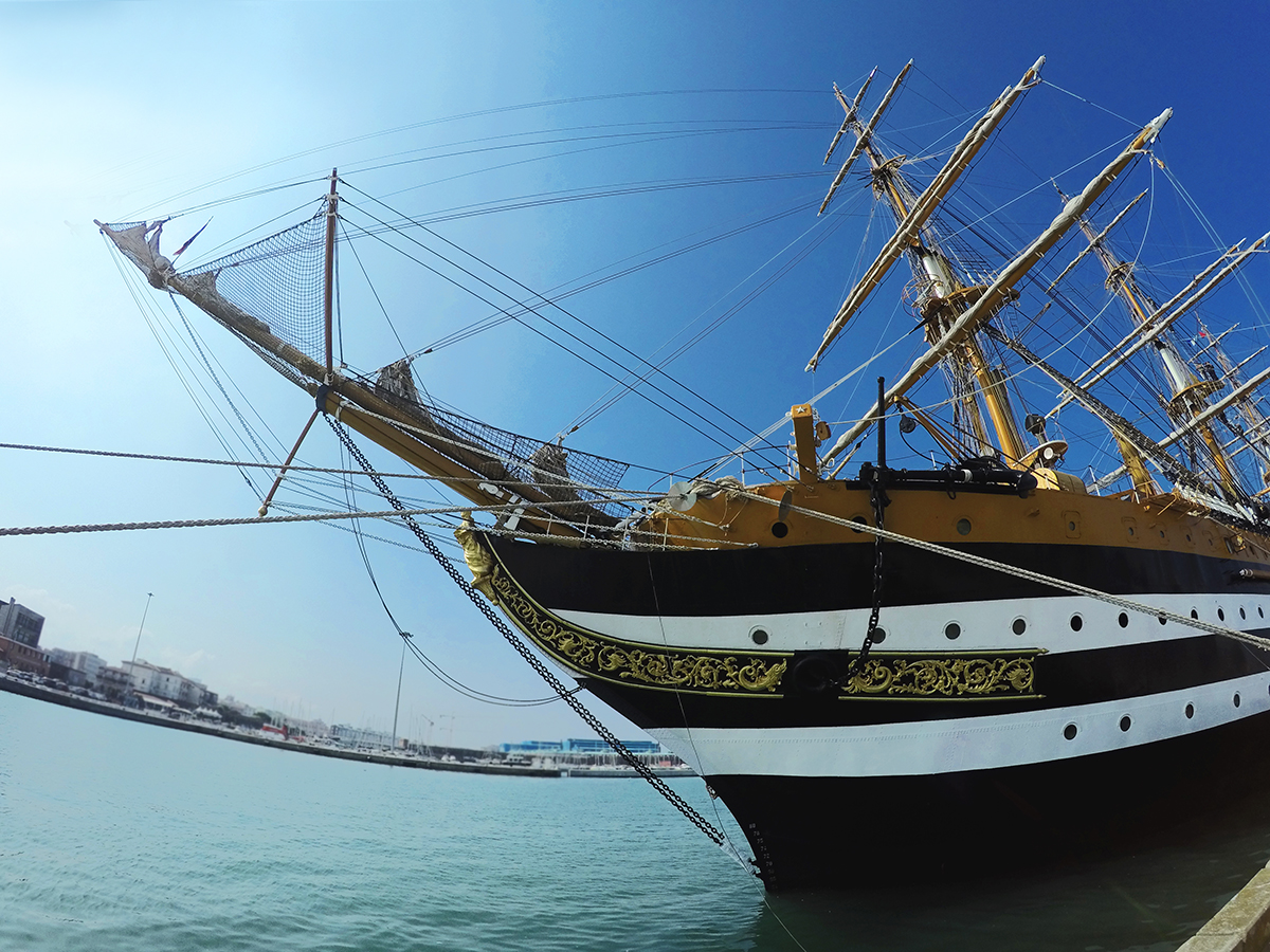 La Nave