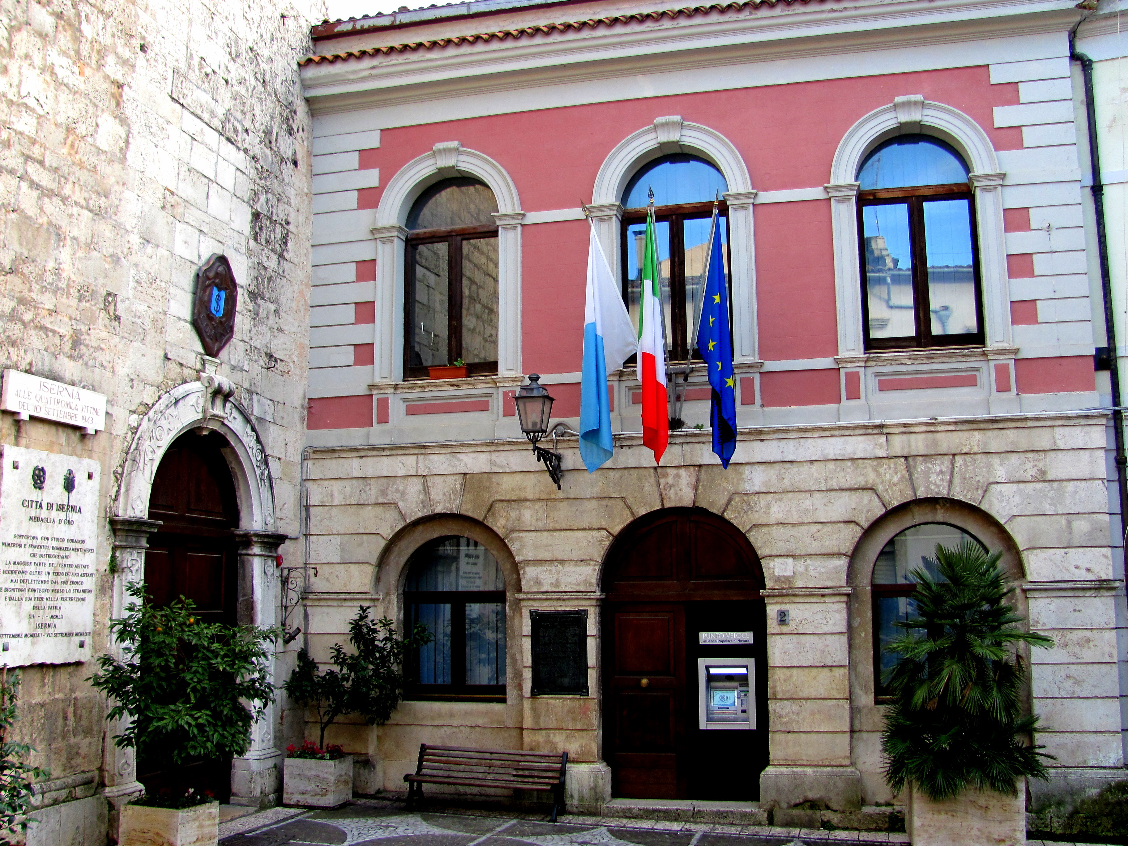 Palazzo D'Avalos-Laurelli