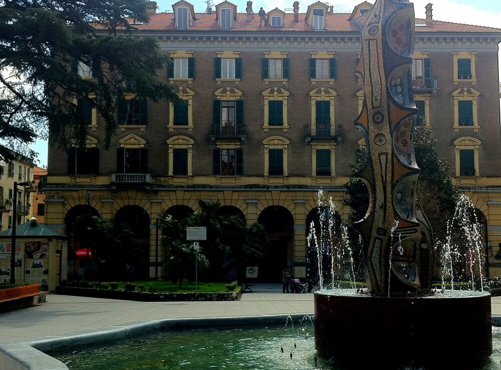 Piazza Benedetto Brin