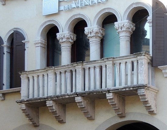 Palazzo Doglioni