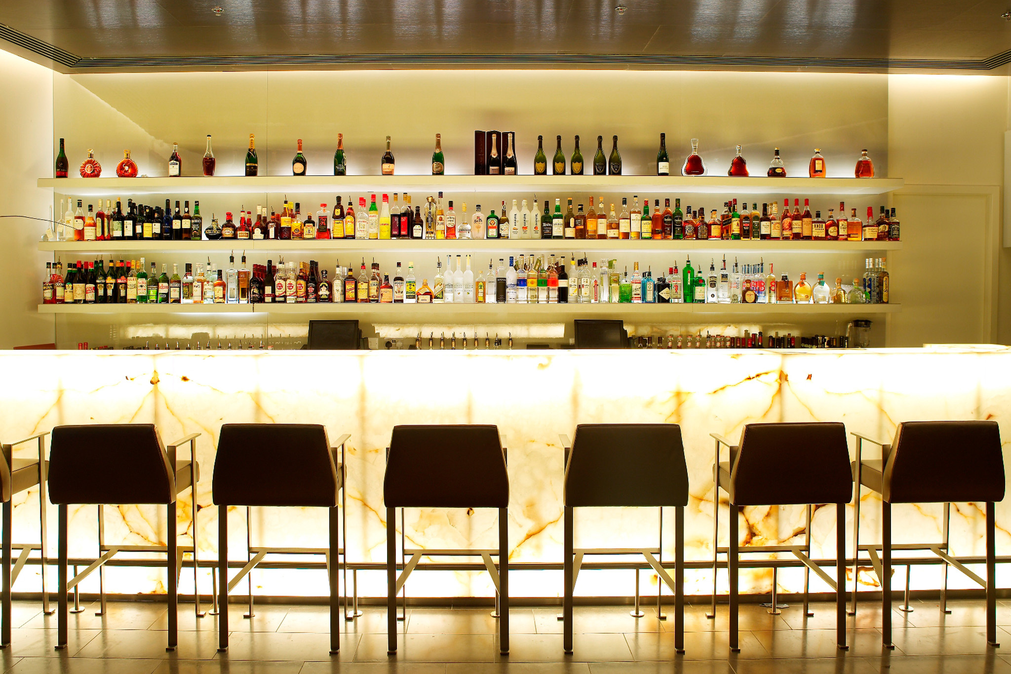 FLUTE BAR DRINK & FOOD