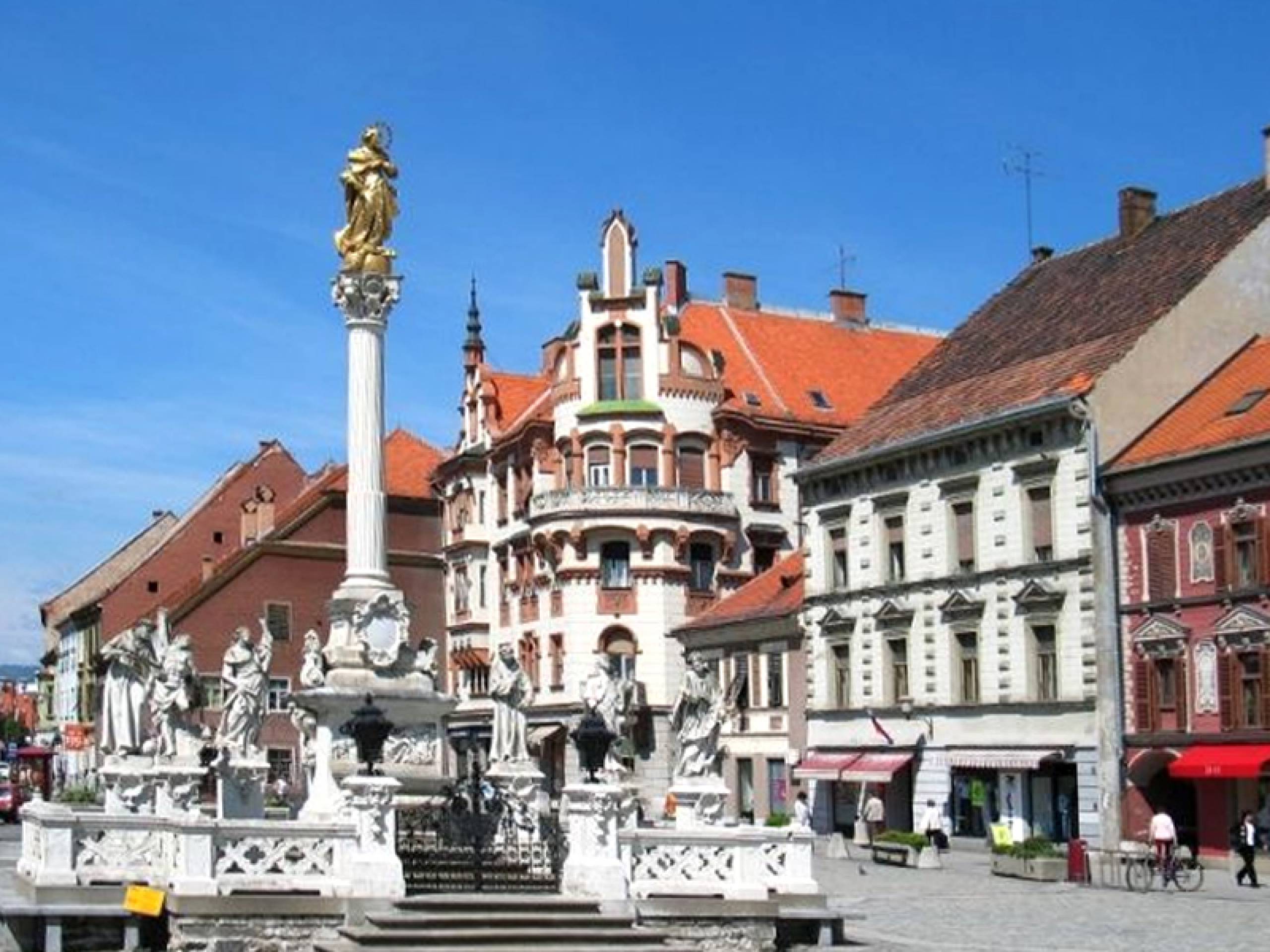 idovski Trg square