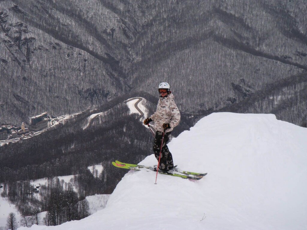 Skiline Ski Rental