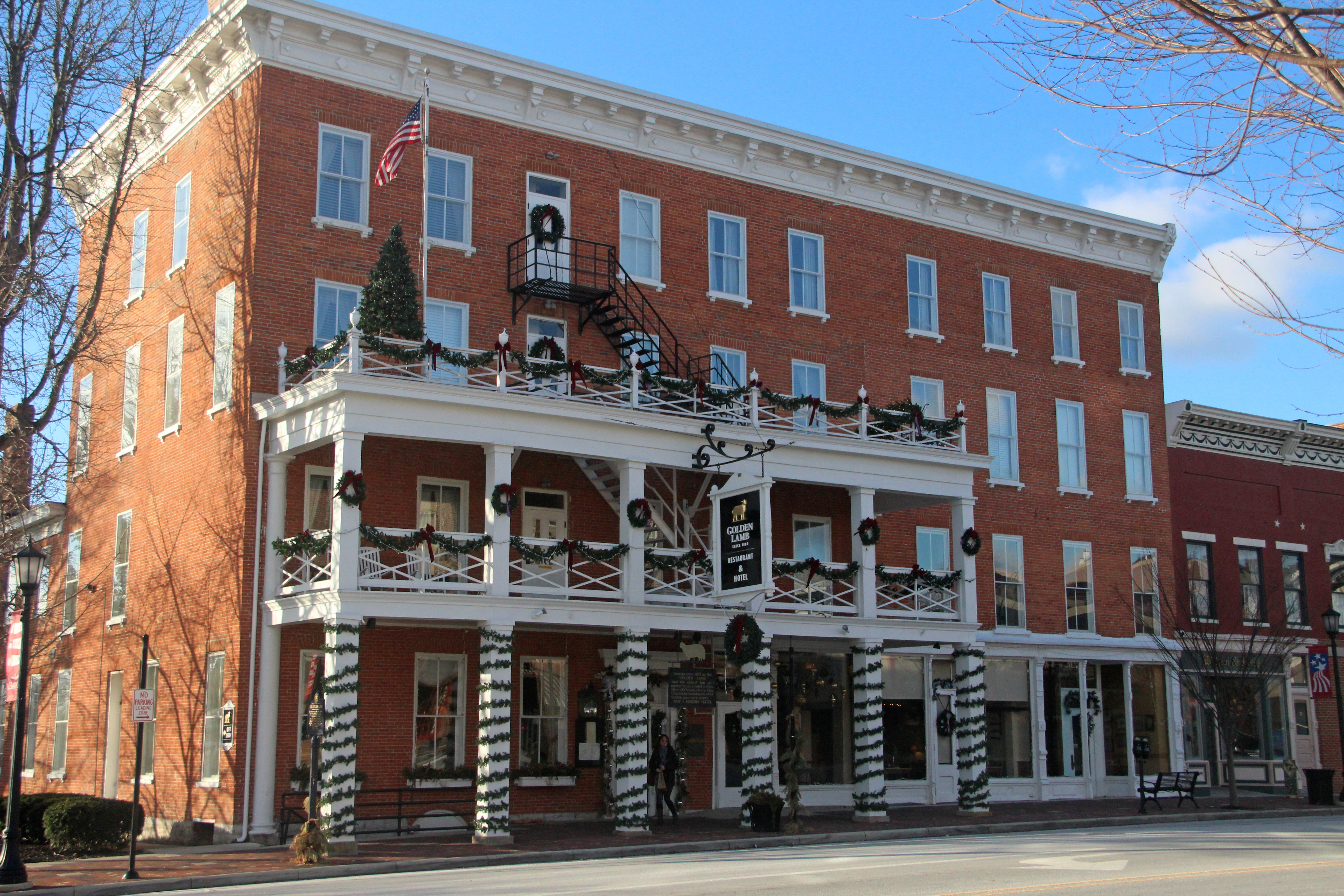 Golden Lamb Hotel