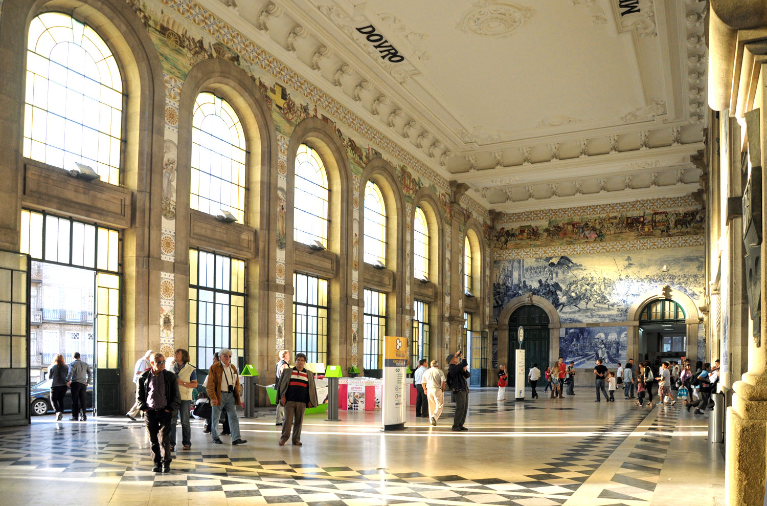 Sao Bento Railway Station