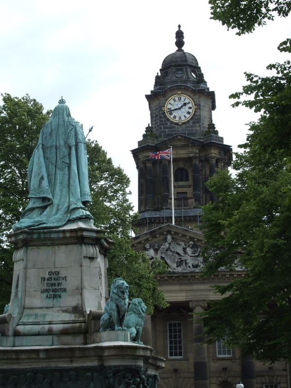 Queen Victoria Monument