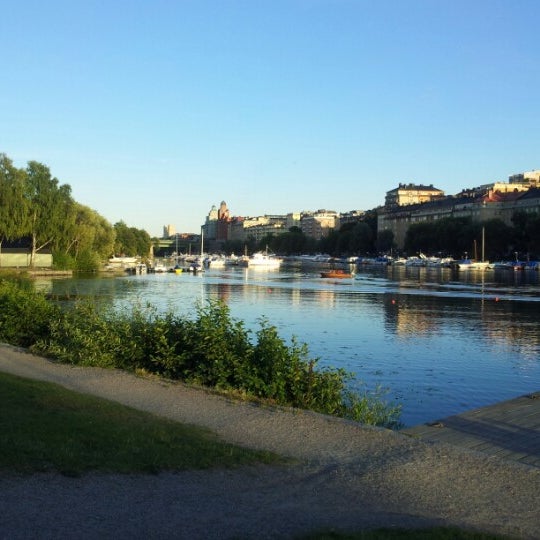Karlbergs slottspark motionsspår