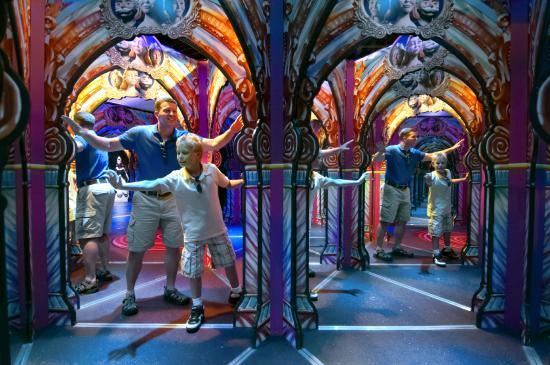 Hannah's Maze of Mirrors