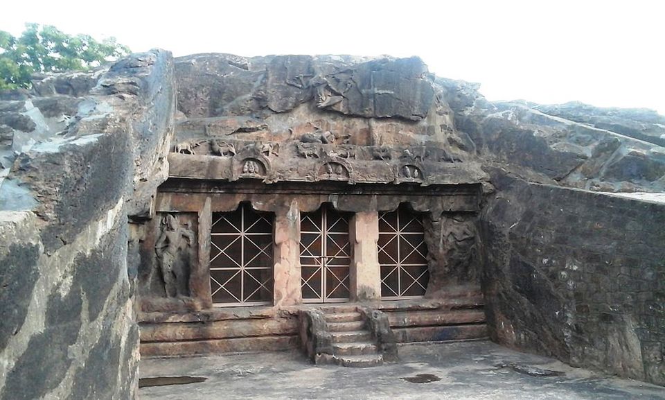 Mogalarajapuram Caves