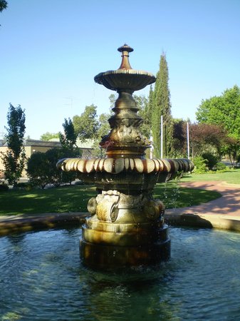 The Royal Doulton Hankinson Memorial Fountain