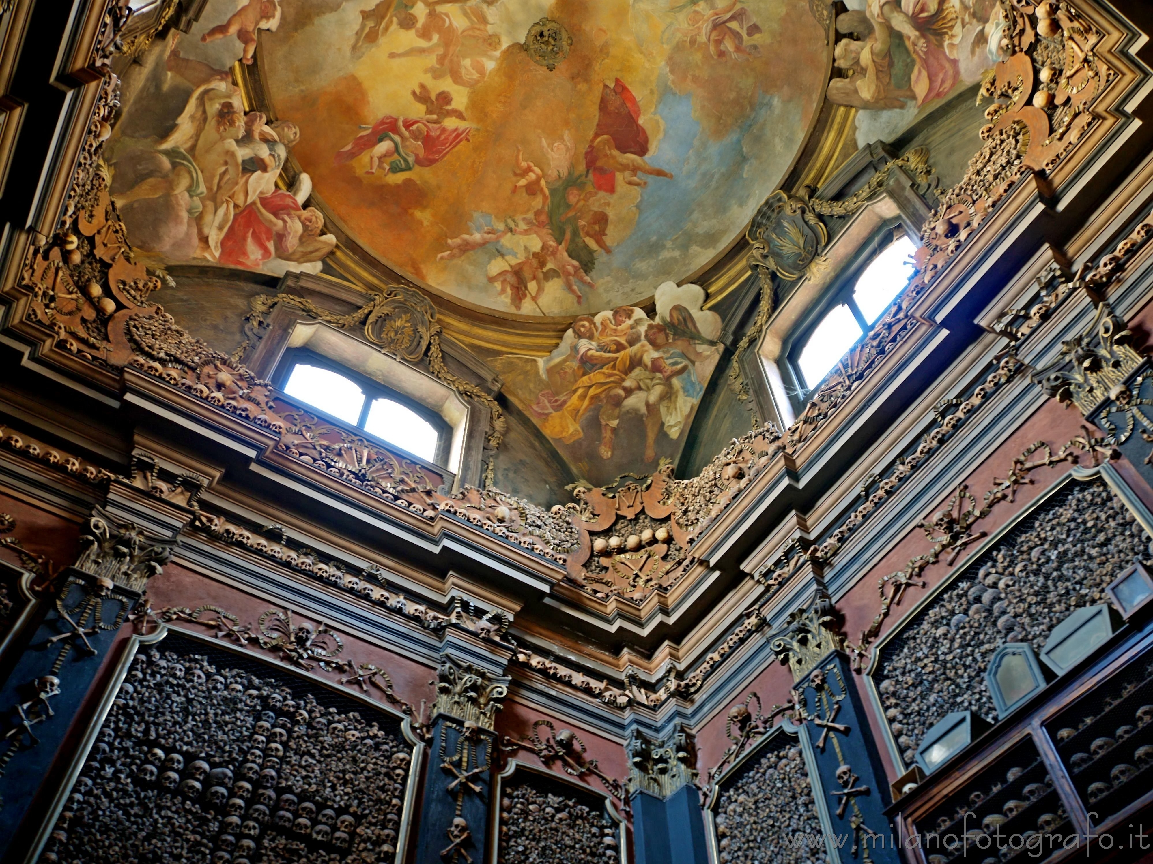 Biblioteca Civica "Bernardino Partenio"
