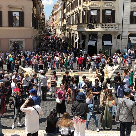 Fontana La Barcaccia