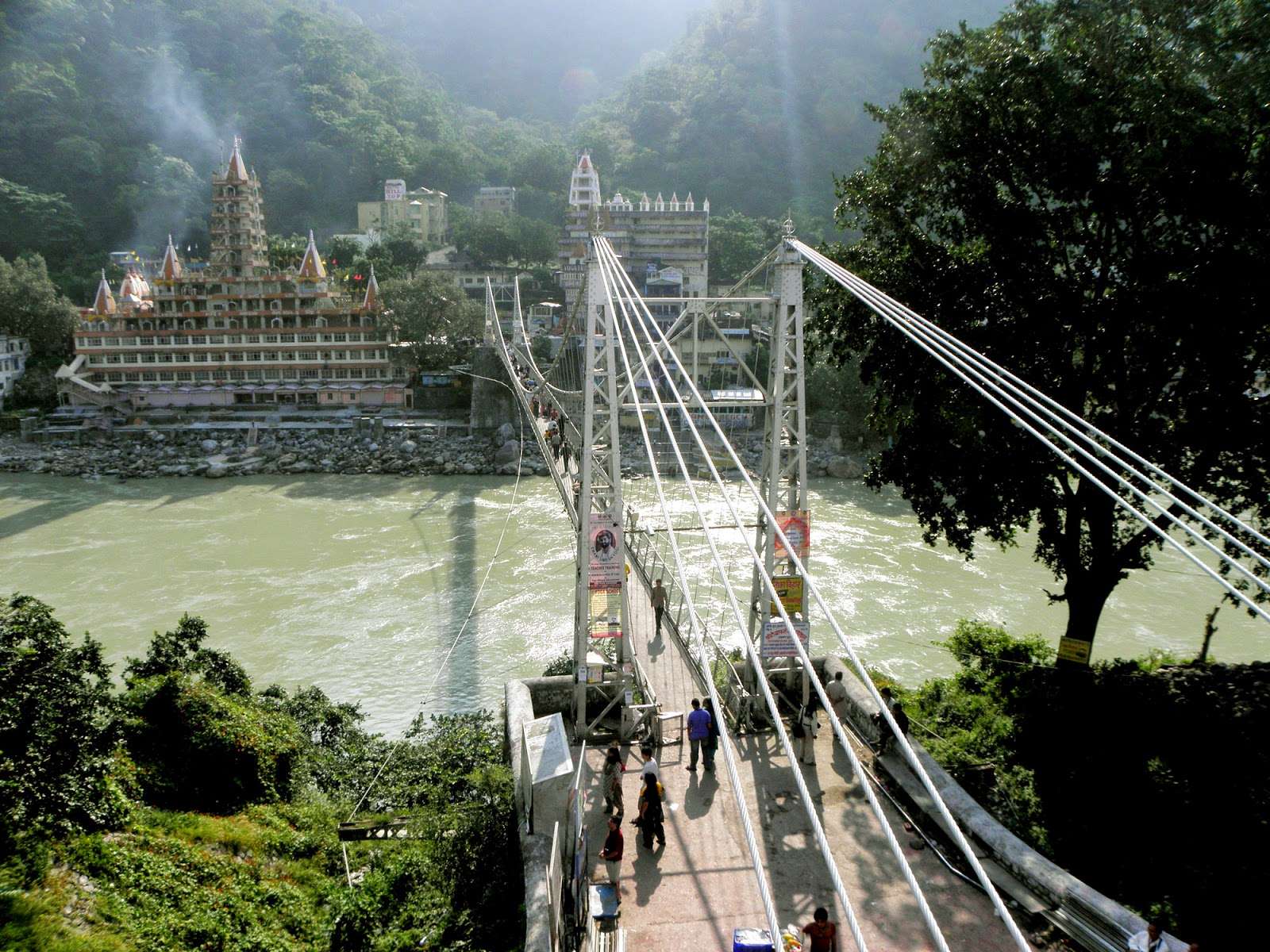 Lakshman Jhula Bridge