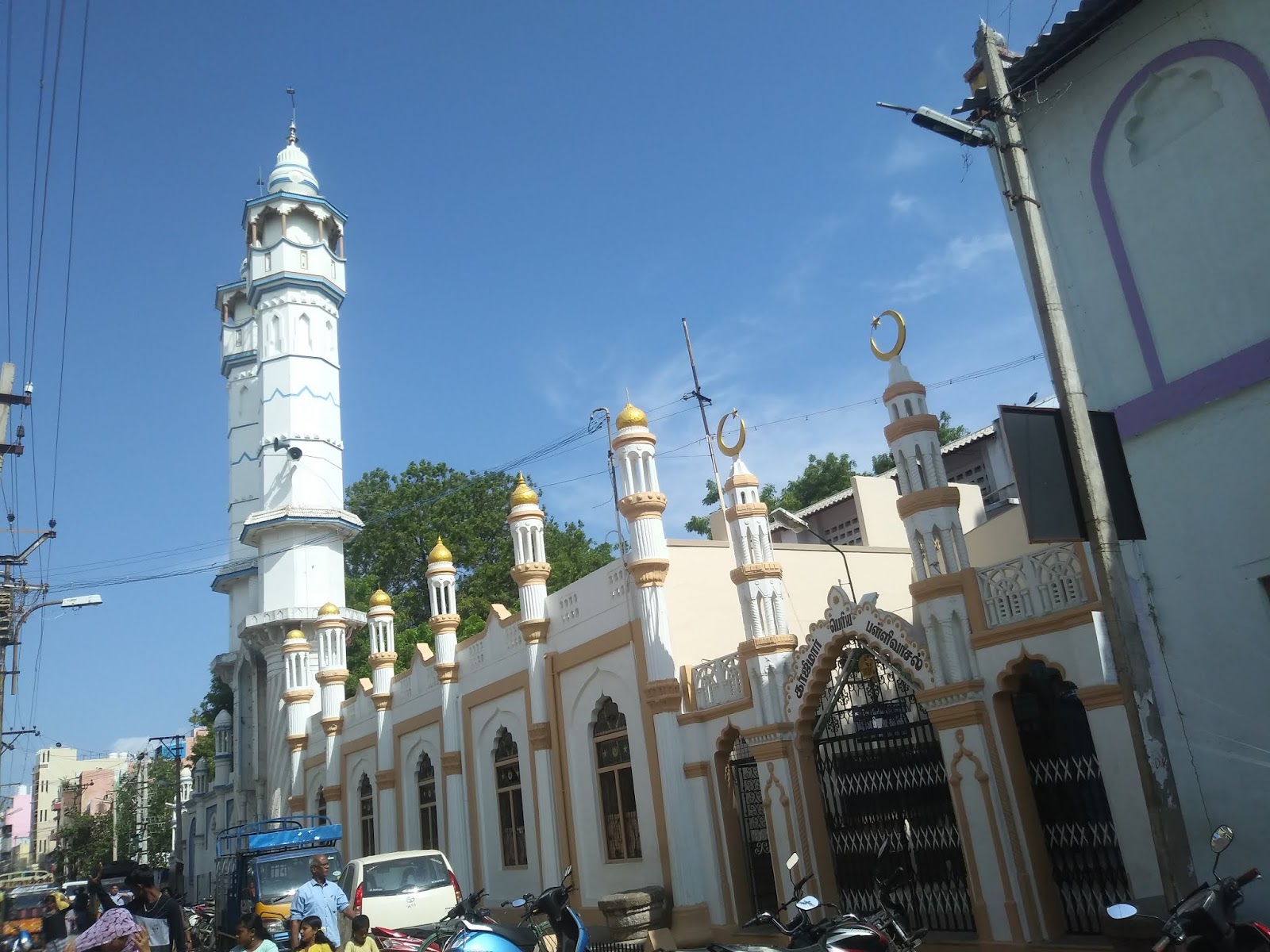 Kazimar Big Mosque and Maqbara