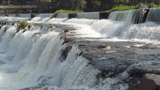 Kodiveri Dam