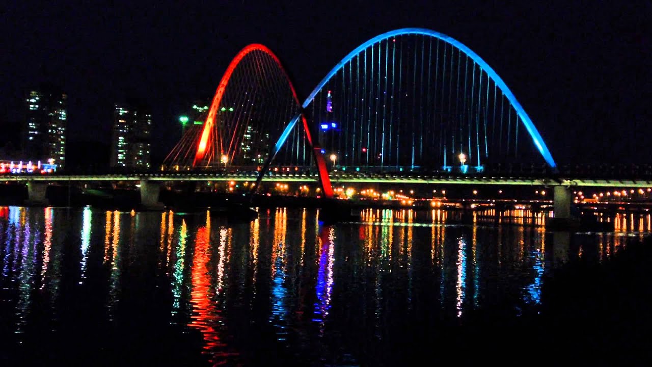 Expo Bridge