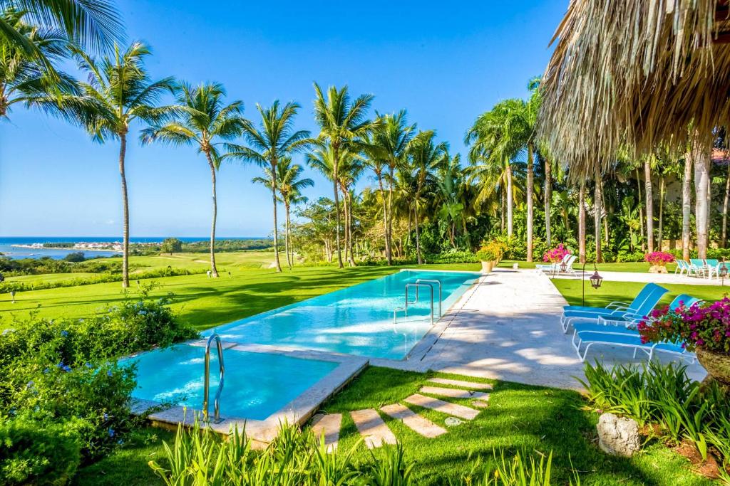 La Estancia Golf Resort